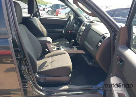 2010 Ford Escape Xlt из США, поврежденный, VIN 1FMCU0D77AKB41741